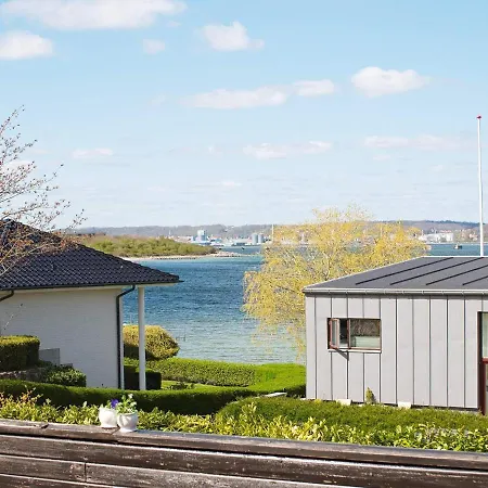 7 Person In Aabenraa-by Traum *